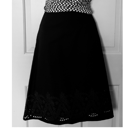 🚩 SALE 🌞 Summer Skirt Eyelet Cutouts Embroidered Hem - Picture 6 of 6